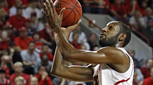 CJ Leslie and NC State come into its second round contest against Temple as the favorites. (AP)