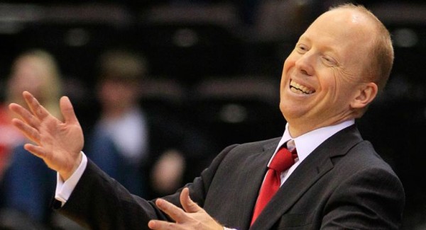Mick Cronin has his Bearcats off to a 3-0 start in AAC play. (AP photo)