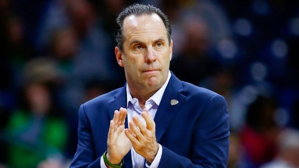 The Notre Dame faithful is trusting that Mike Brey's system will prevail this season. (AP)