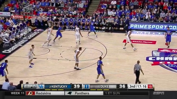 Kentucky spreads out and clears the lane. 