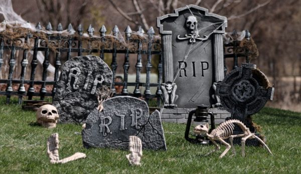 haunted-graveyard-scene