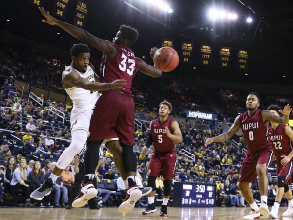 Derrick Walton and the Wolverines looked sharp over the final 30 minutes vs. IUPUI. (Rick Osentoski-USA TODAY Sports)